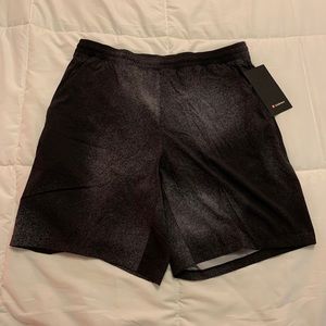 Lululemon XL Pace Breaker Short 9” Lined